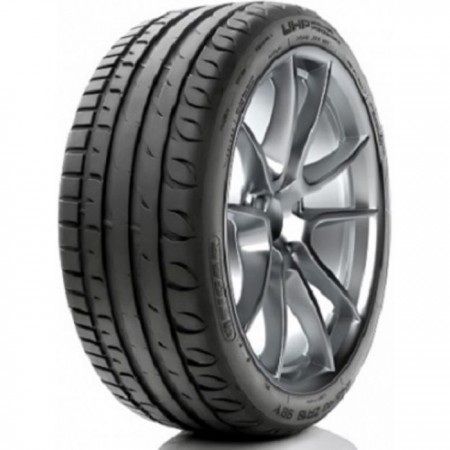 TAURUS UHP 235/45 R17 94W